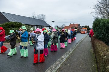 Bild 142 - Latuff Umzug
